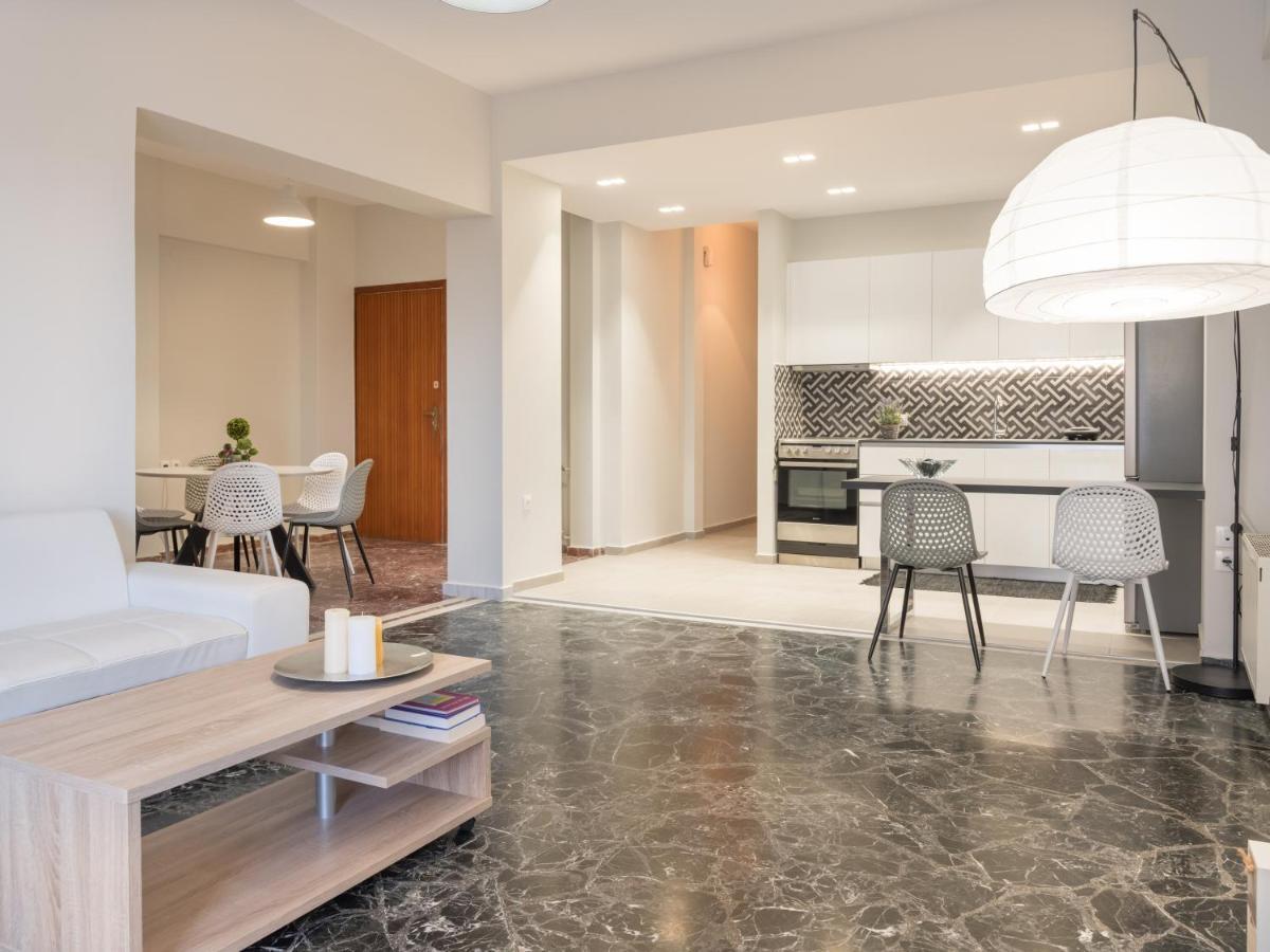 City Center Apartment In Great Location Iraklion Buitenkant foto