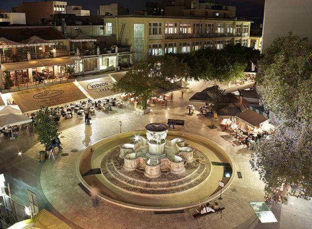 City Center Apartment In Great Location Iraklion Buitenkant foto